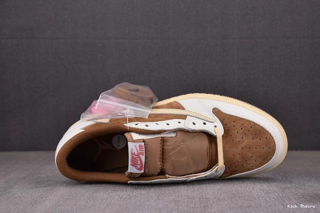Kick Theory AJ OG 1 x Travis Low SP DM7866-106 Scott 0812